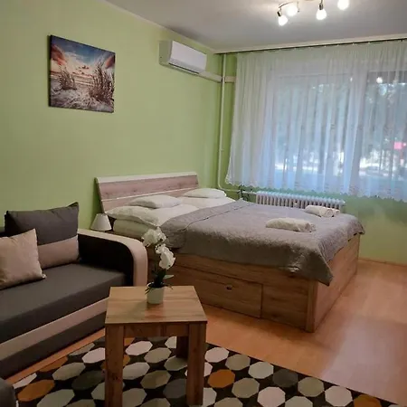 Apartment Sweet Dreams 3 *