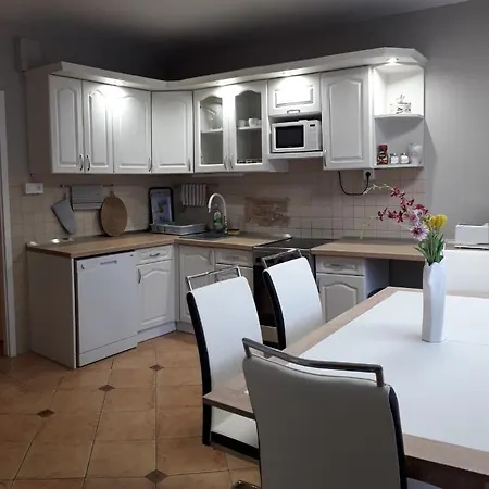 Sweet Dreams 3 * Mestecǎneşti